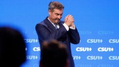 Bayerns Ministerpräsident Markus Söder vor einer Woche beim Parteitag der CSU in Augsburg. In einer neuen Umfrage steht seine Partei so gut da wie seit sechs Jahren nicht. (Bild: AFP)