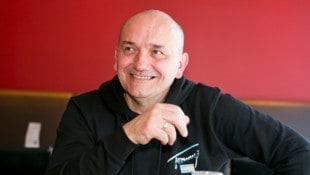 Milos Jokic arbeitet als Chef de Partie im Hotel – seit über 24 Jahren ist er schon in Österreich tätig. (Bild: Mathis Fotografie)