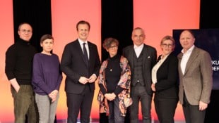 Christoph Hartner, Lidija Krienzer-Radojević, Kulturlandesrat Karlheinz Kornhäusl (ÖVP), Heidrun Primas, Gernot Rath, Ute Baumhackl und Bernhard Rinner (Bild: Jauschowetz Christian)