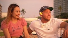 „Das Geschäft mit der Liebe“, in dem sich Männer in Thailand nach Frauen umschauen. (Bild: ATV)