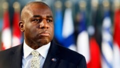 Der britische Außenminister David Lammy spricht von einem „inakzeptablen Vorgang“. (Bild: AP/Geert Vanden Wijngaert)