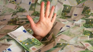 Österreich ertrinkt fast schon in Schulden – und die Situation dürfte sich weiter zuspitzen. (Bild: galina - stock.adobe.com)