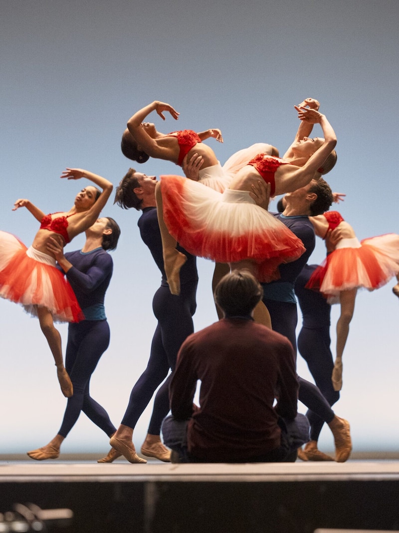 Viele beeindruckende Ballett-Sequenzen sind in der Serie zu sehen. (Bild: Amazon MGM Studios)