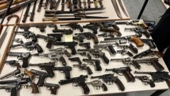 Sichergestellte Waffen (Bild: LPD Stmk)