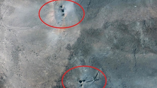 Eine Nahaufnahme der Krater nach den US-Angriffen auf die iranische Atomanlage Fordow ...